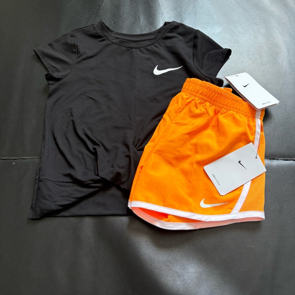 NWT Nike Athletic Set Girls Size 5